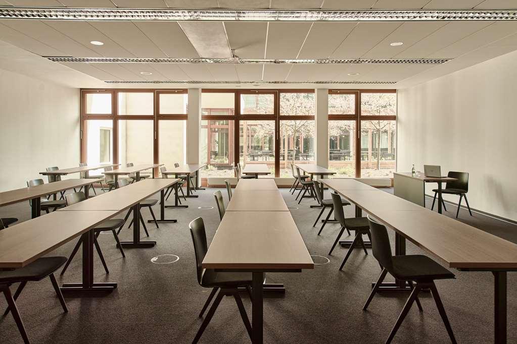 Bold Campus Hotel Königstein im Taunus Съоръжения снимка